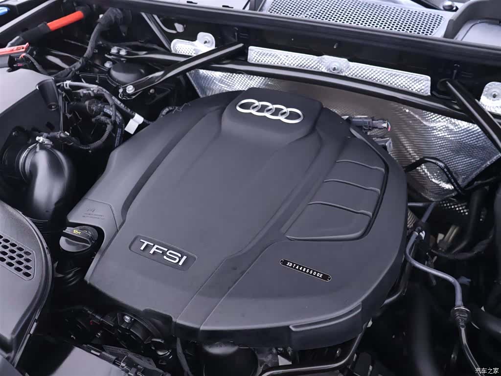 Audi Q5L, 2023 24