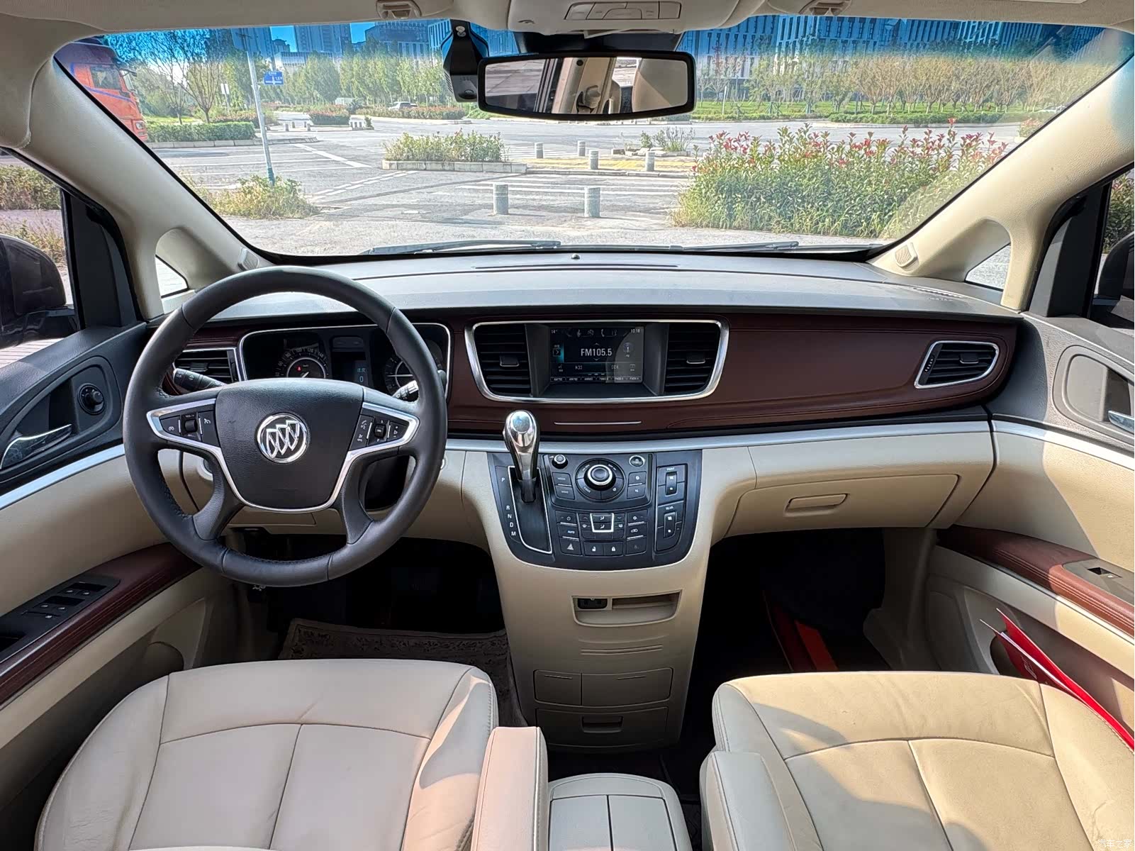 Buick GL8, 2017 14