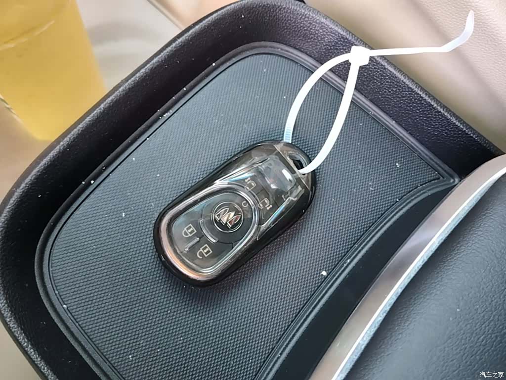 Buick GL8, 2025 9