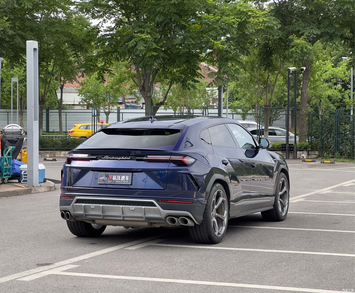 Lamborghini Urus, 2020 все фото