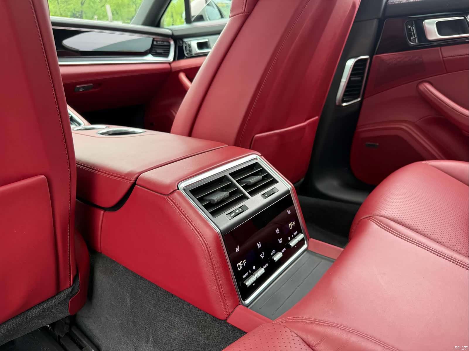 Porsche Panamera, 2018 12