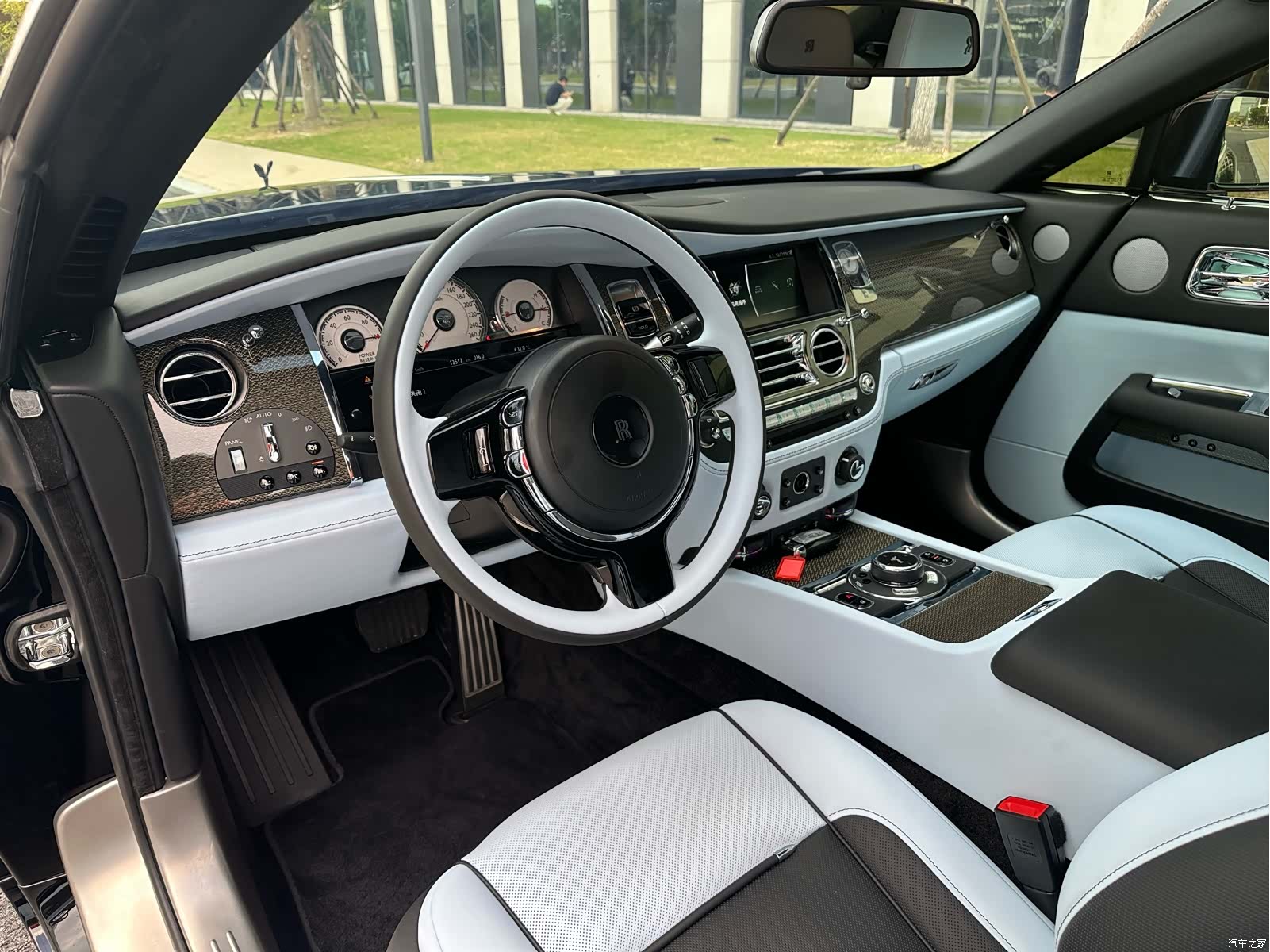 Rolls-Royce Wraith, 2021 10