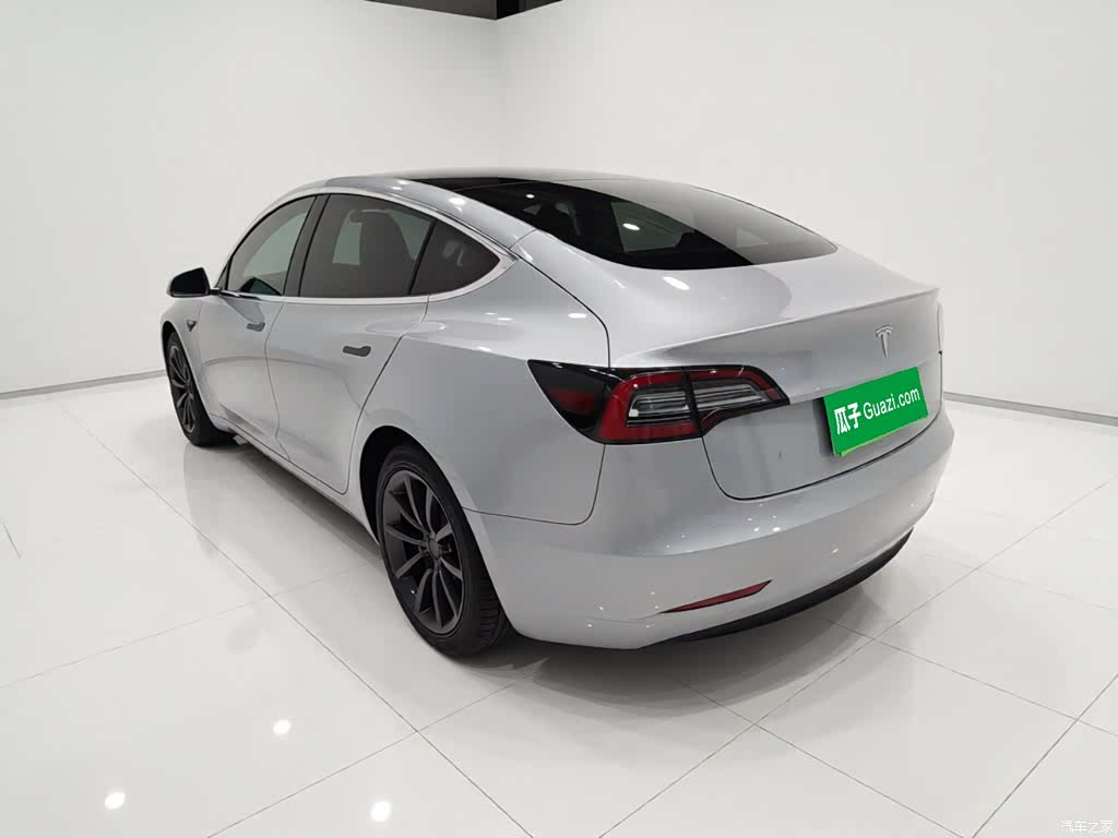 Tesla Model 3, 2020 все фото