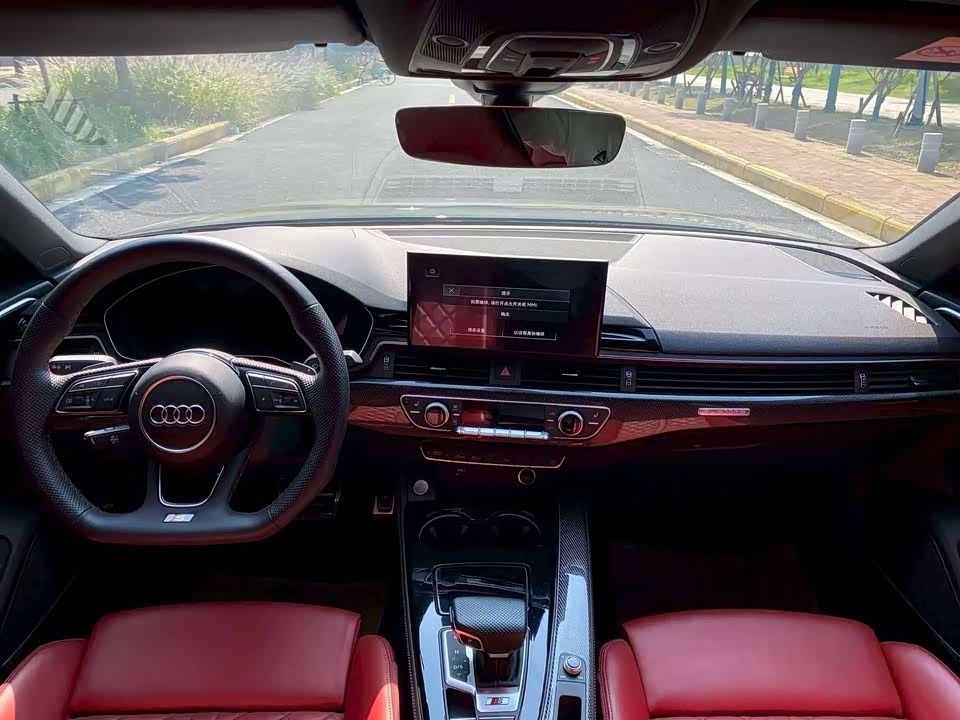 Audi S4 Audi S4