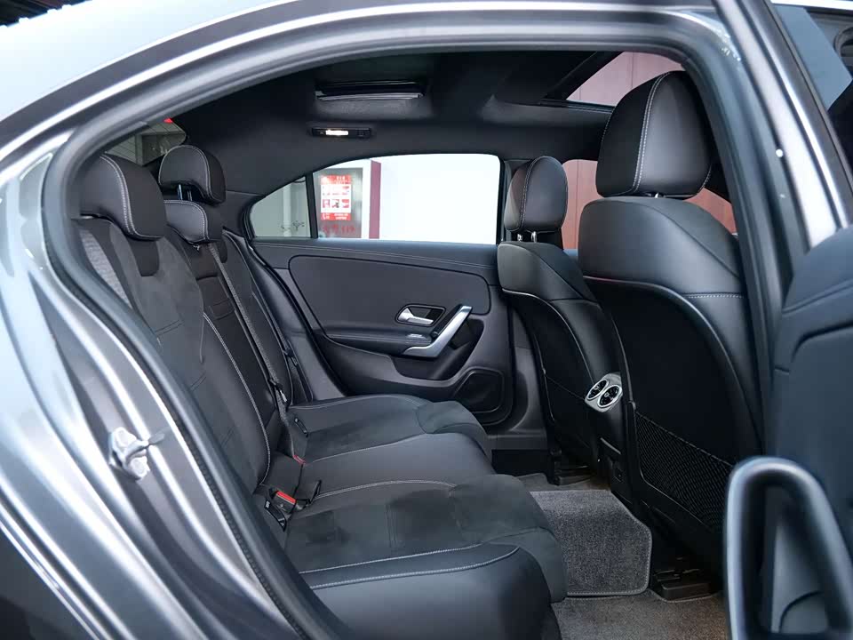 Mercedes-Benz Class A Mercedes-Benz Class A