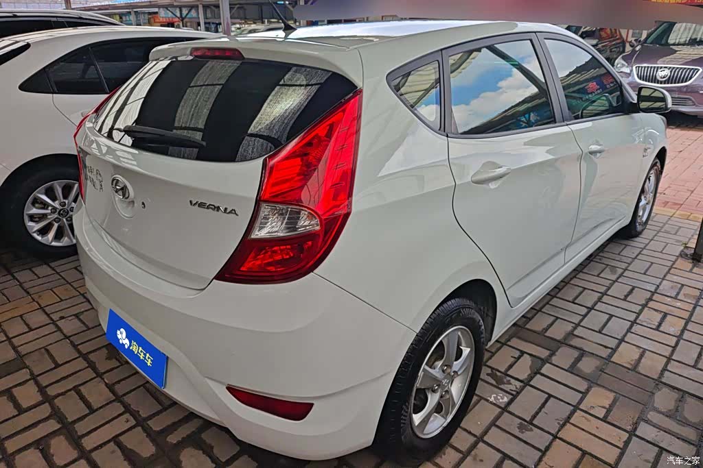Hyundai GLX, 2017 3