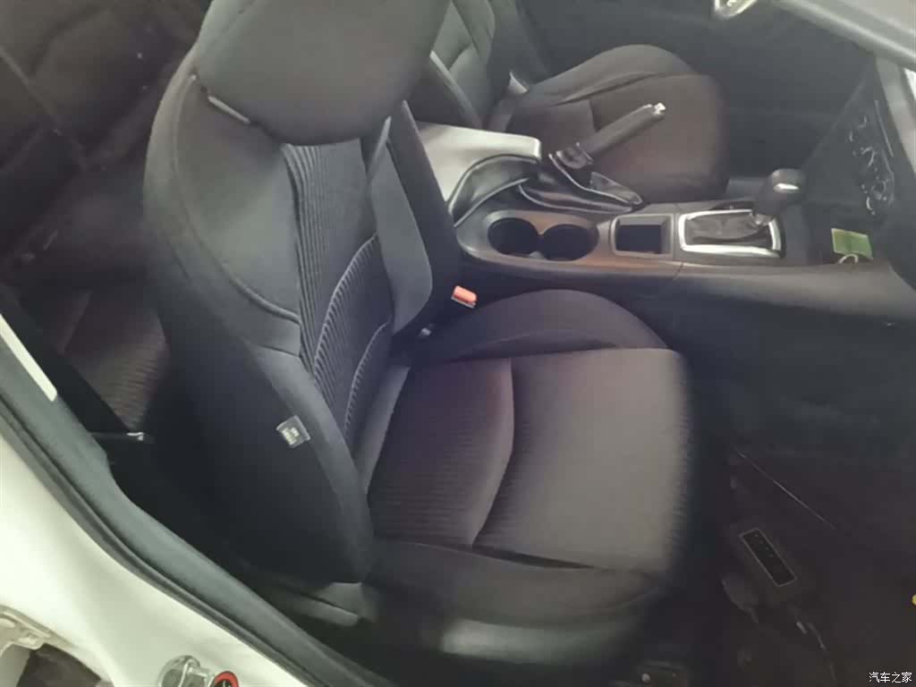 Mazda Mazda3, 2016 25