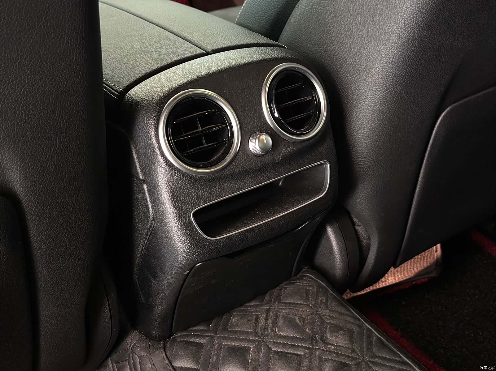 Mercedes-Benz C-Class, 2020 10