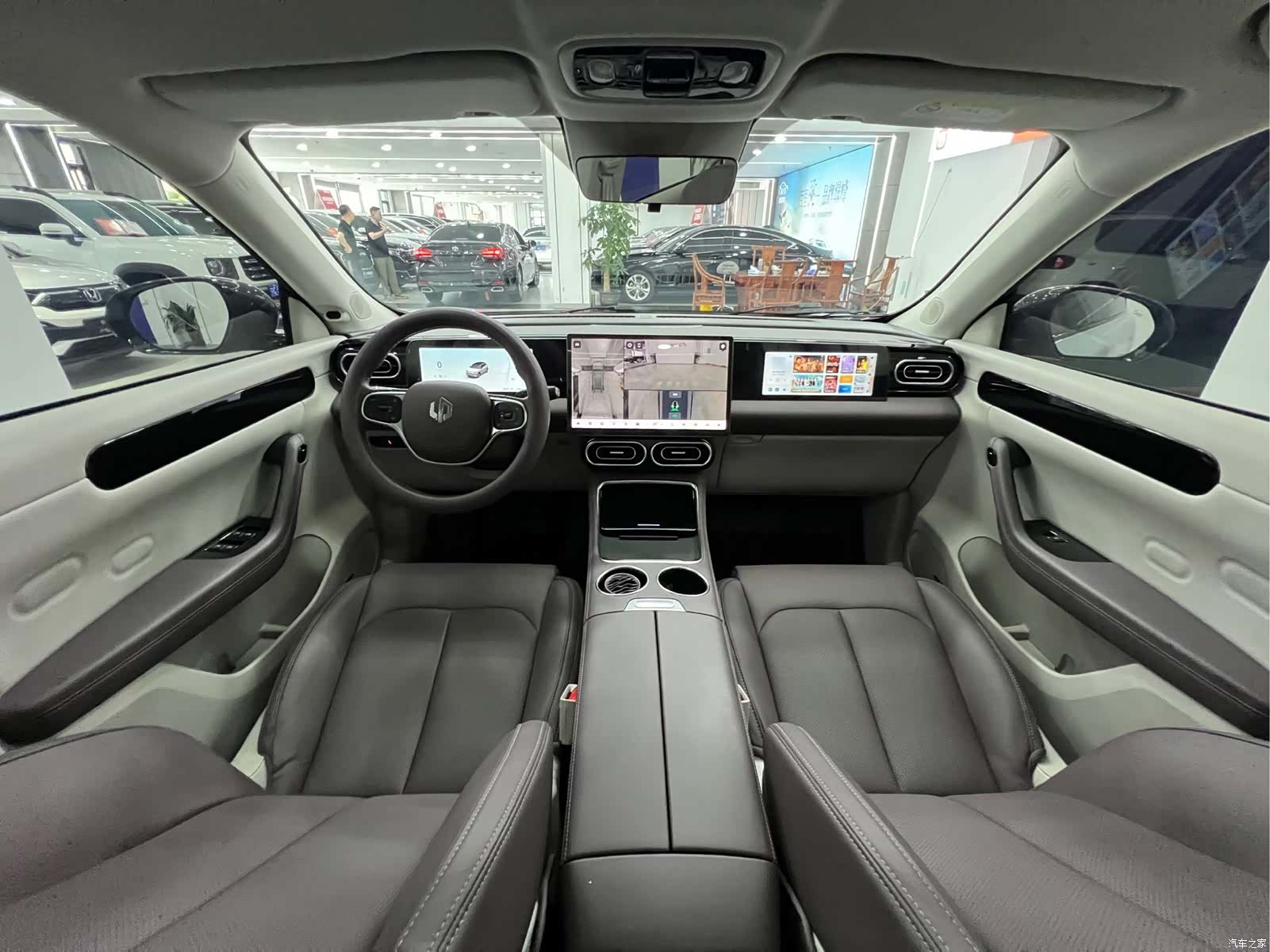 Leapmotor C11, 2024 13