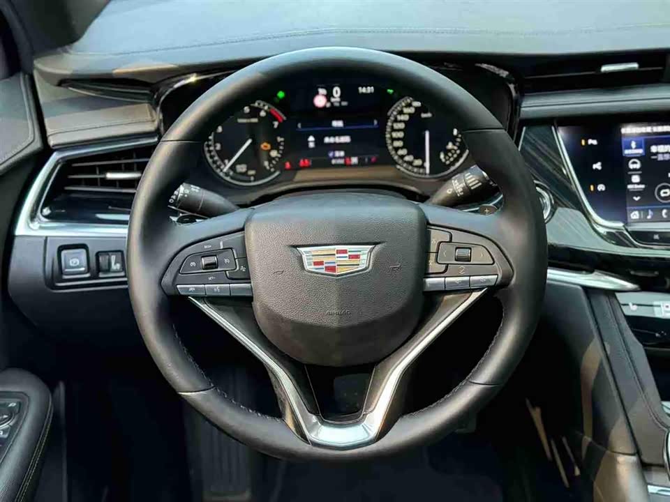 Cadillac XT6