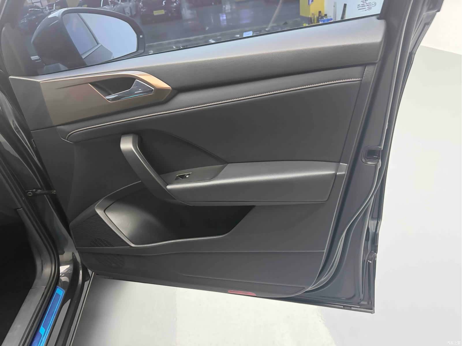 Volkswagen Tharu, 2020 25