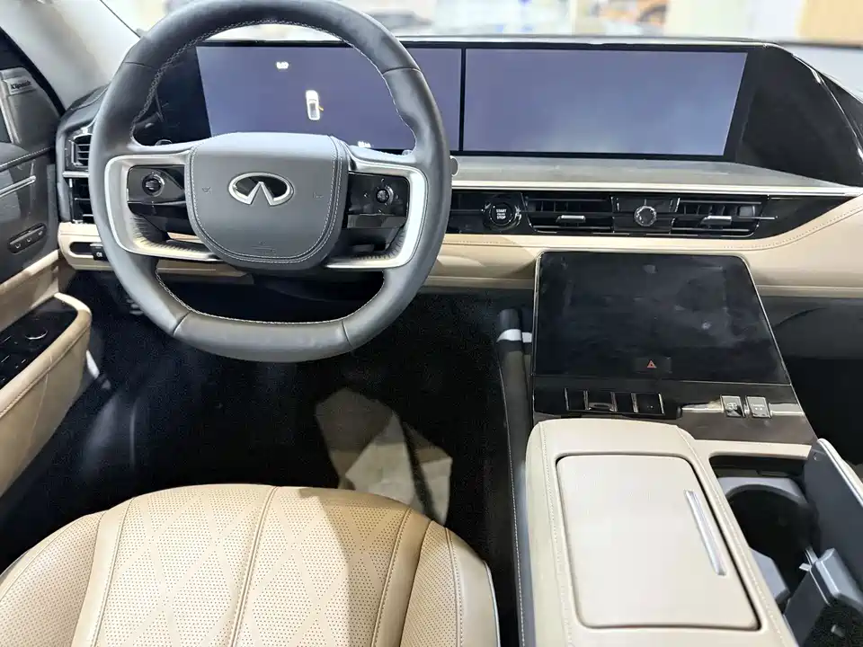 Infiniti QX80