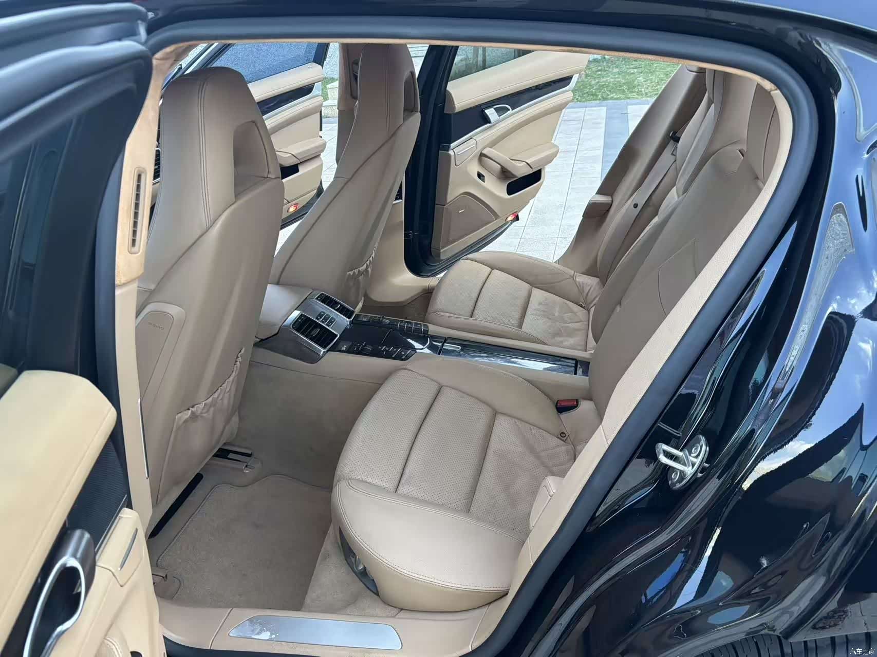 Porsche Panamera, 2010 24