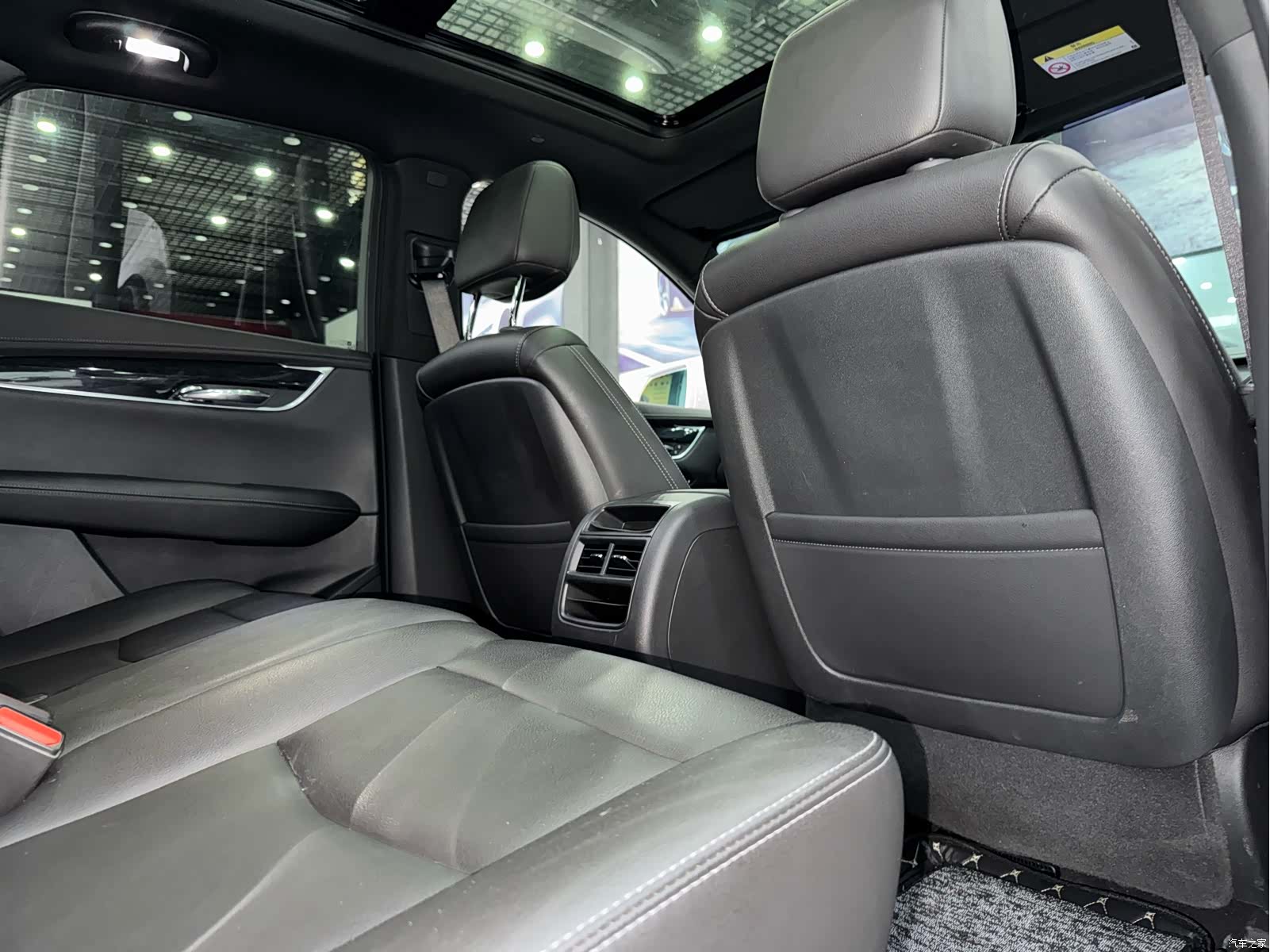 Cadillac XT5, 2023 8