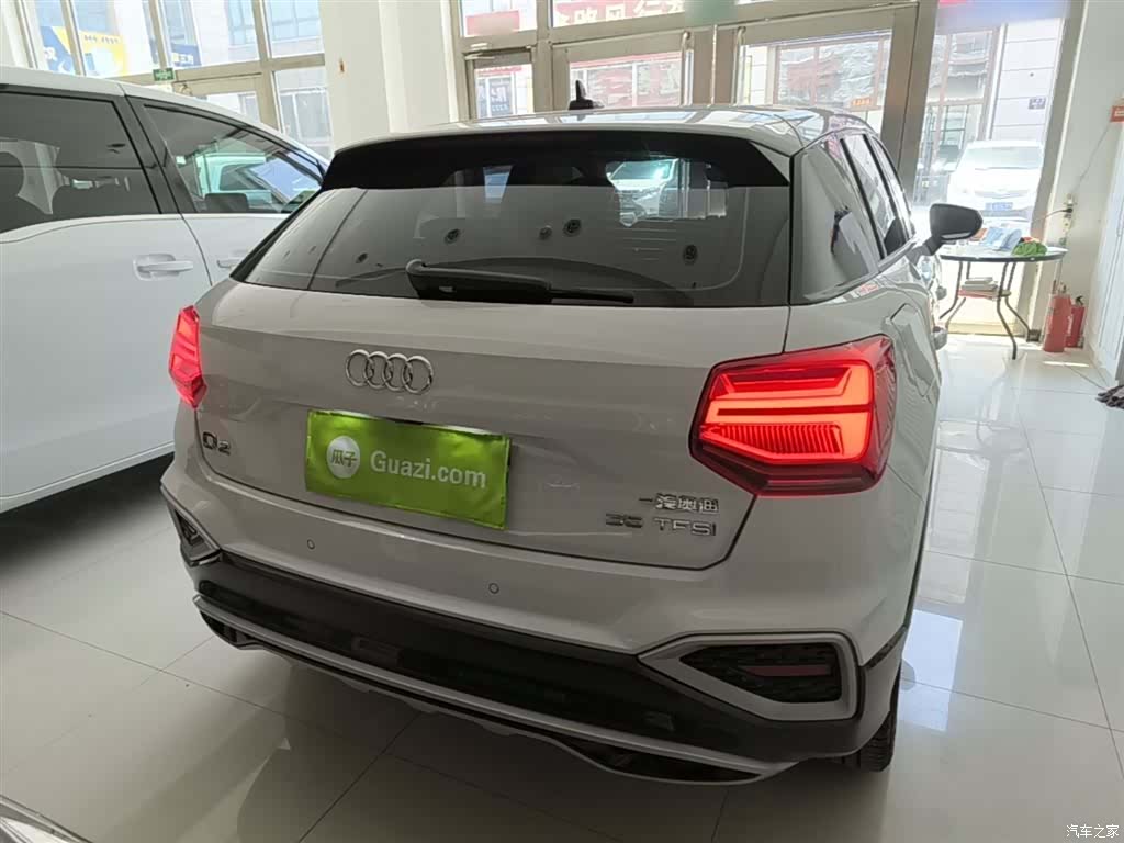 Audi Q2L, 2023 6