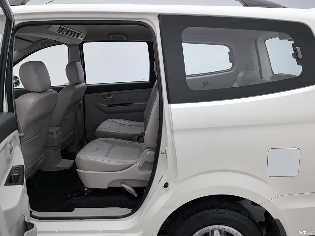 BAIC M50S, 2017 15