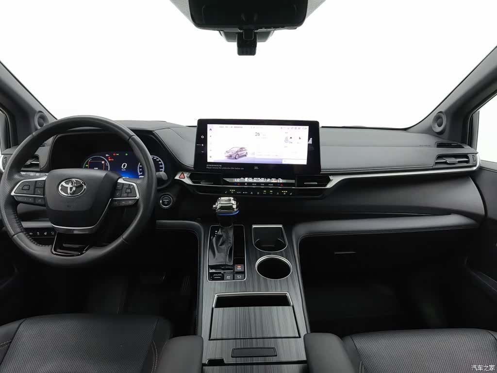 Toyota Sienna, 2024 все фото