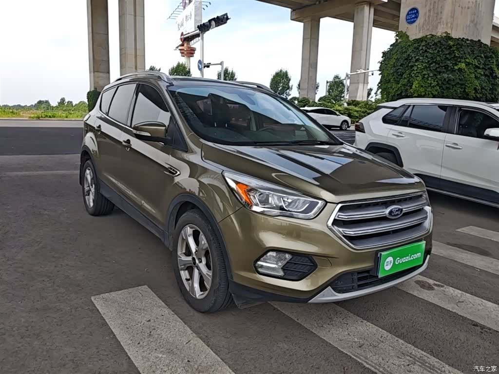 Ford Kuga, 2018 4