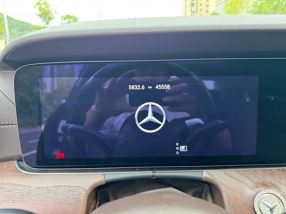 Mercedes-Benz E-class Mercedes-Benz E-class