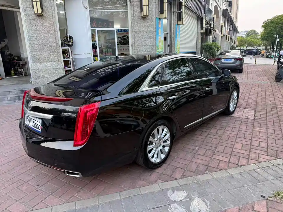 Cadillac XTS