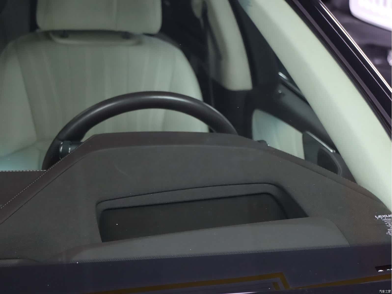 Lexus LS, 2018 все фото