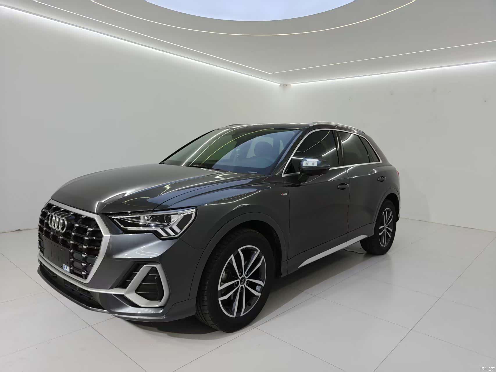 Audi Q3, 2022 1