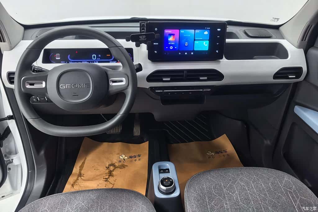 Geely Panda, 2025 12
