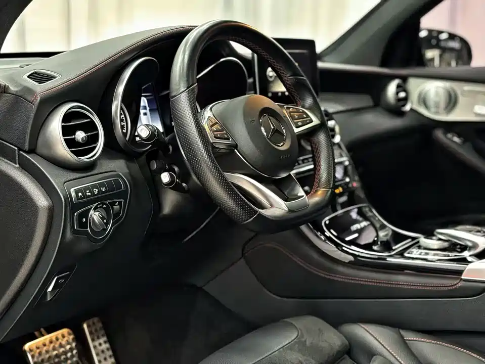 Mercedes-Benz GLC Coupe AMG