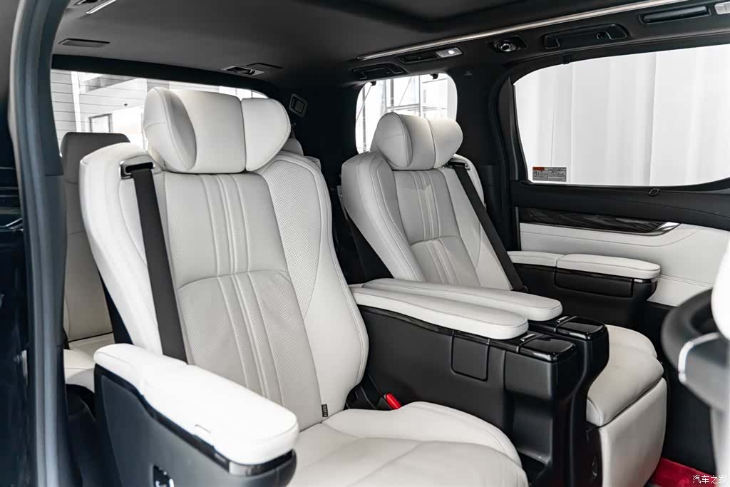 Lexus LM, 2020 13