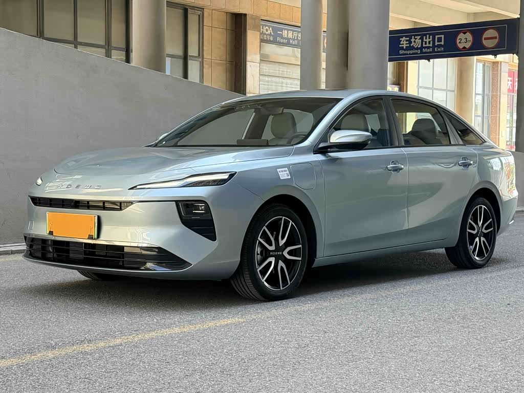 Roewe D6