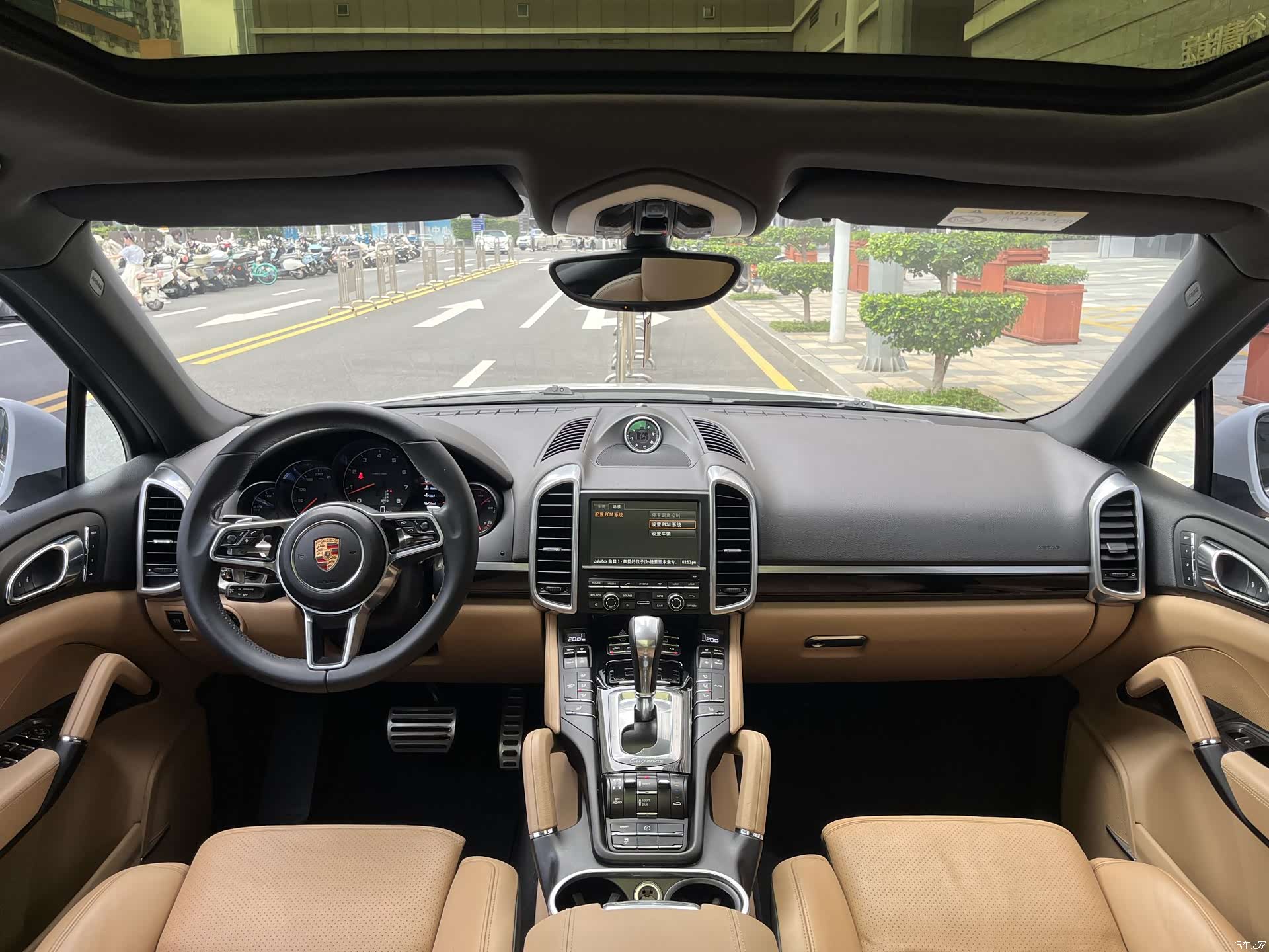 Porsche Cayenne, 2016 12