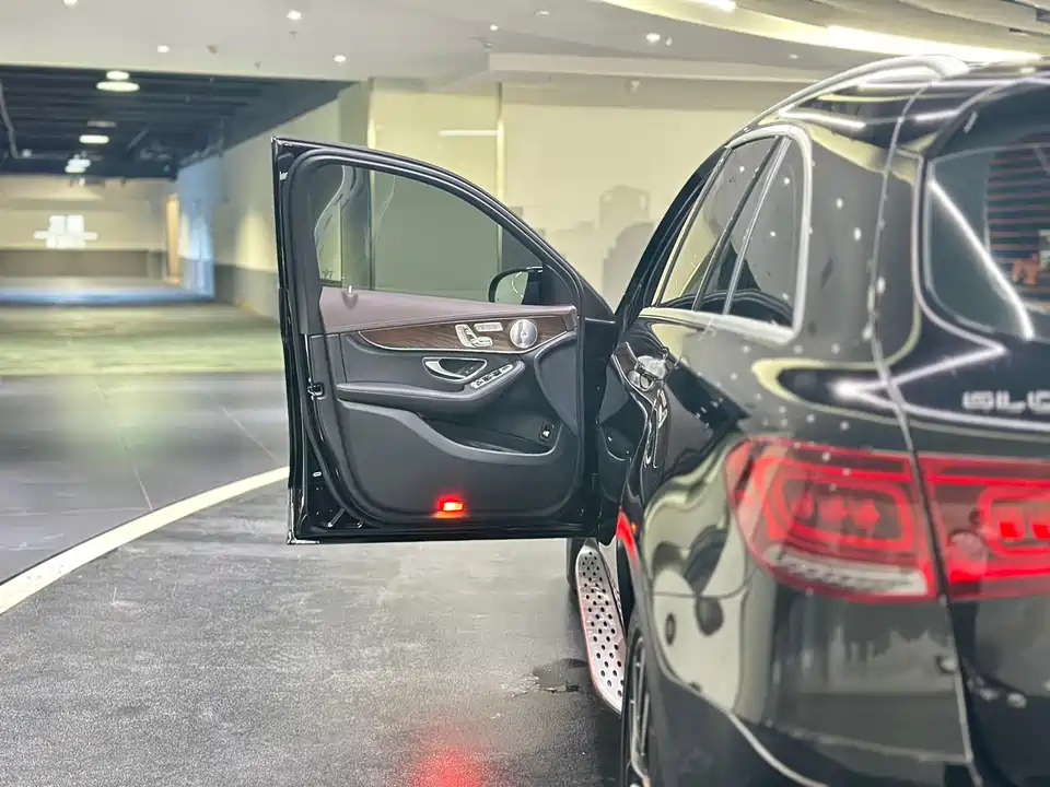 Mercedes-Benz GLC Mercedes-Benz GLC