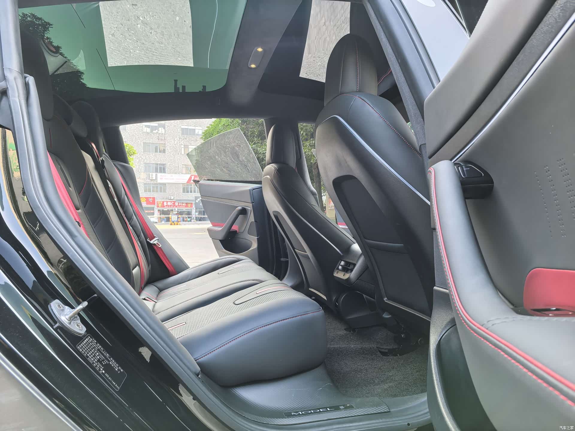 Tesla Model 3, 2020 12