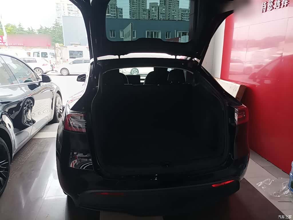 Tesla Model Y, 2021 19