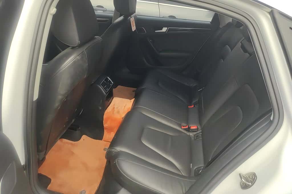 Audi A4L, 2016 11