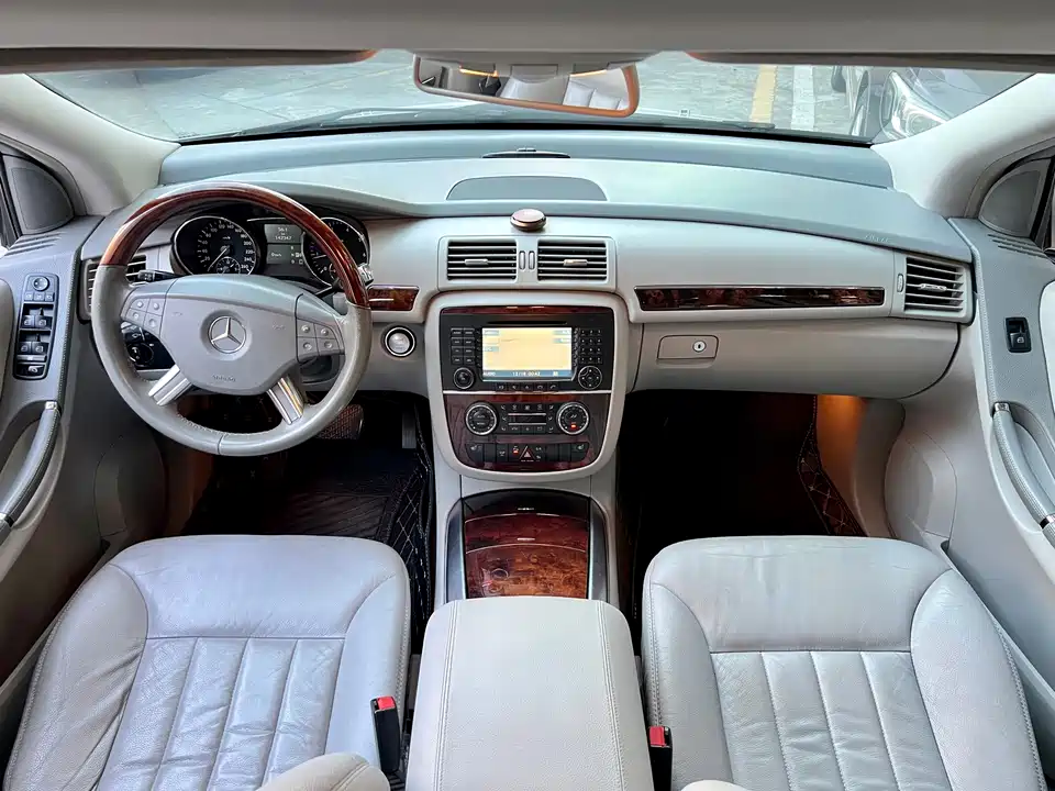 Mercedes-Benz R-class