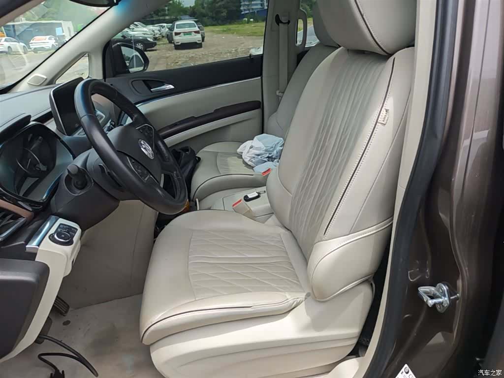 Buick GL8, 2022 15