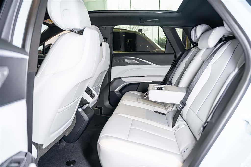 Cadillac IQ, 2025 14