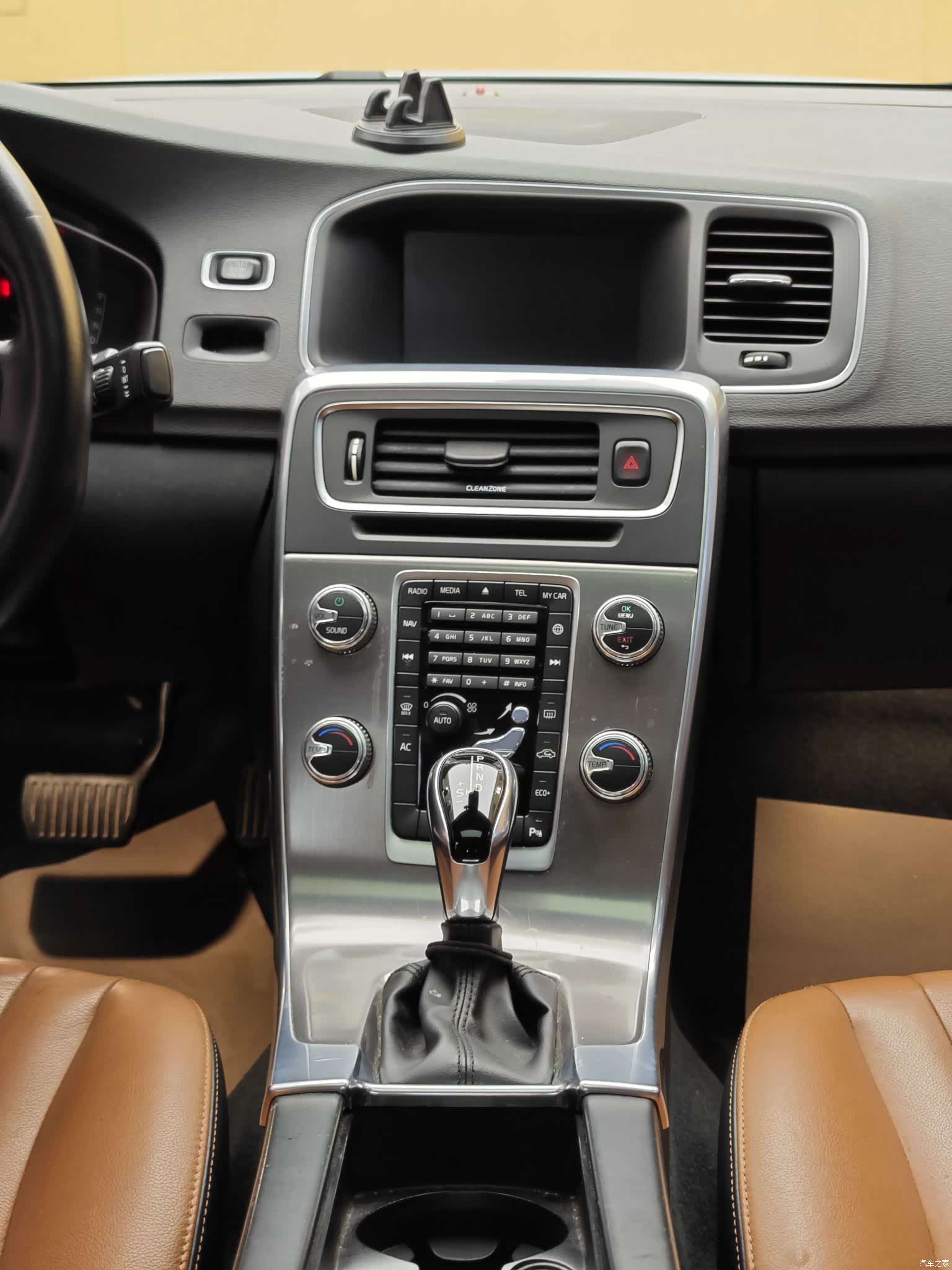 Volvo S60, 2018 18