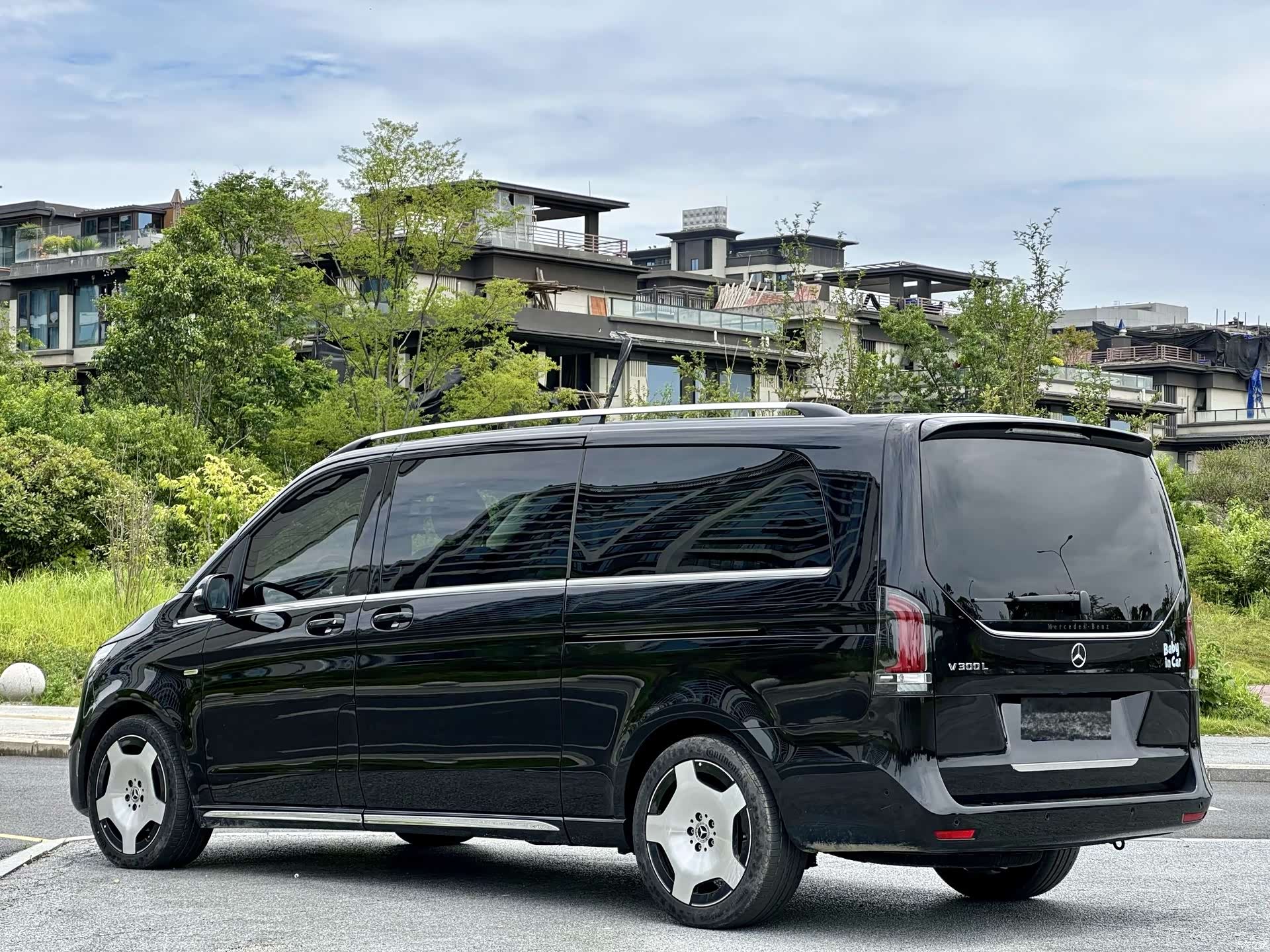 Mercedes-Benz V-Class, 2025 6