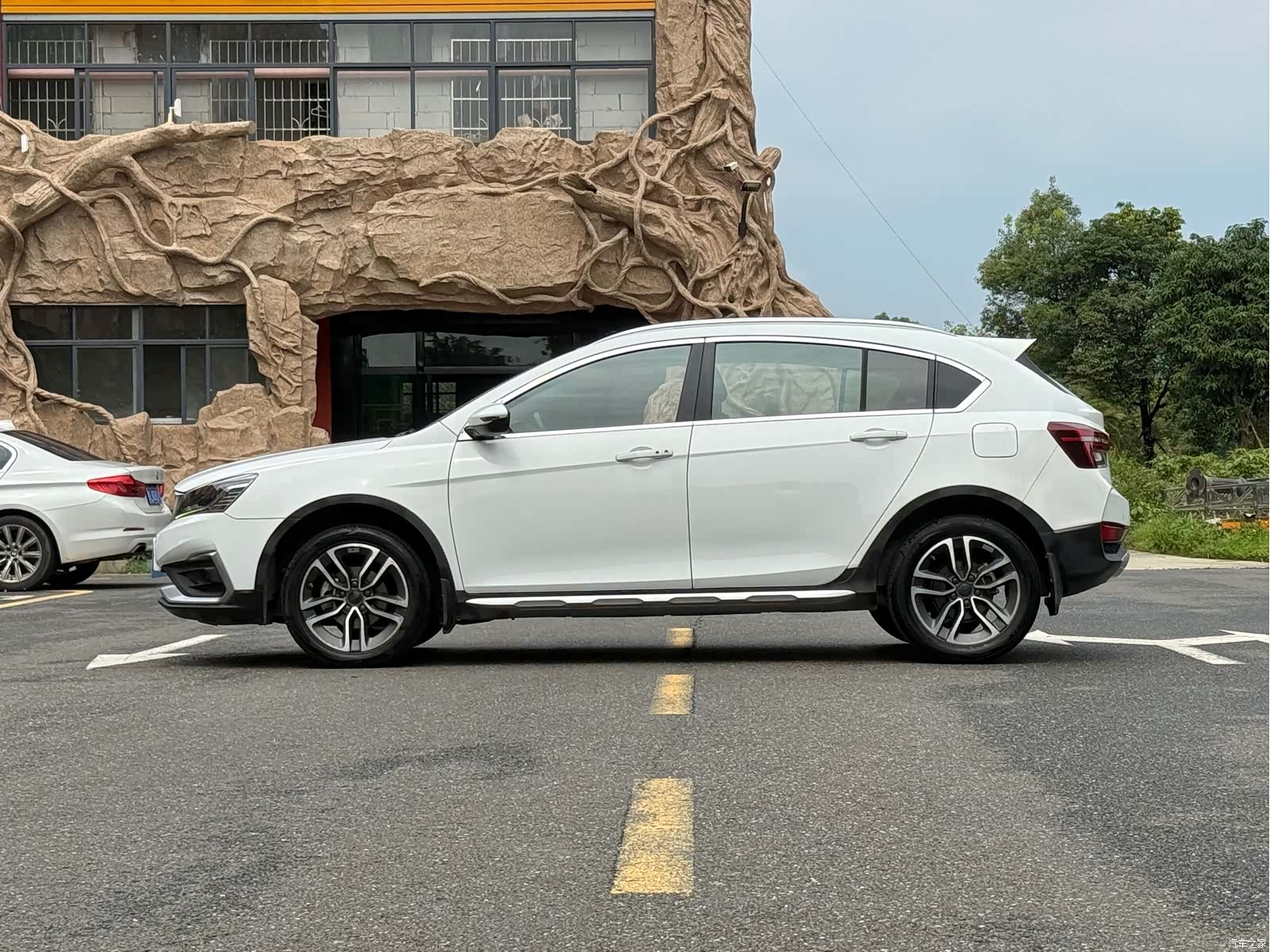 Geely S1, 2019 все фото