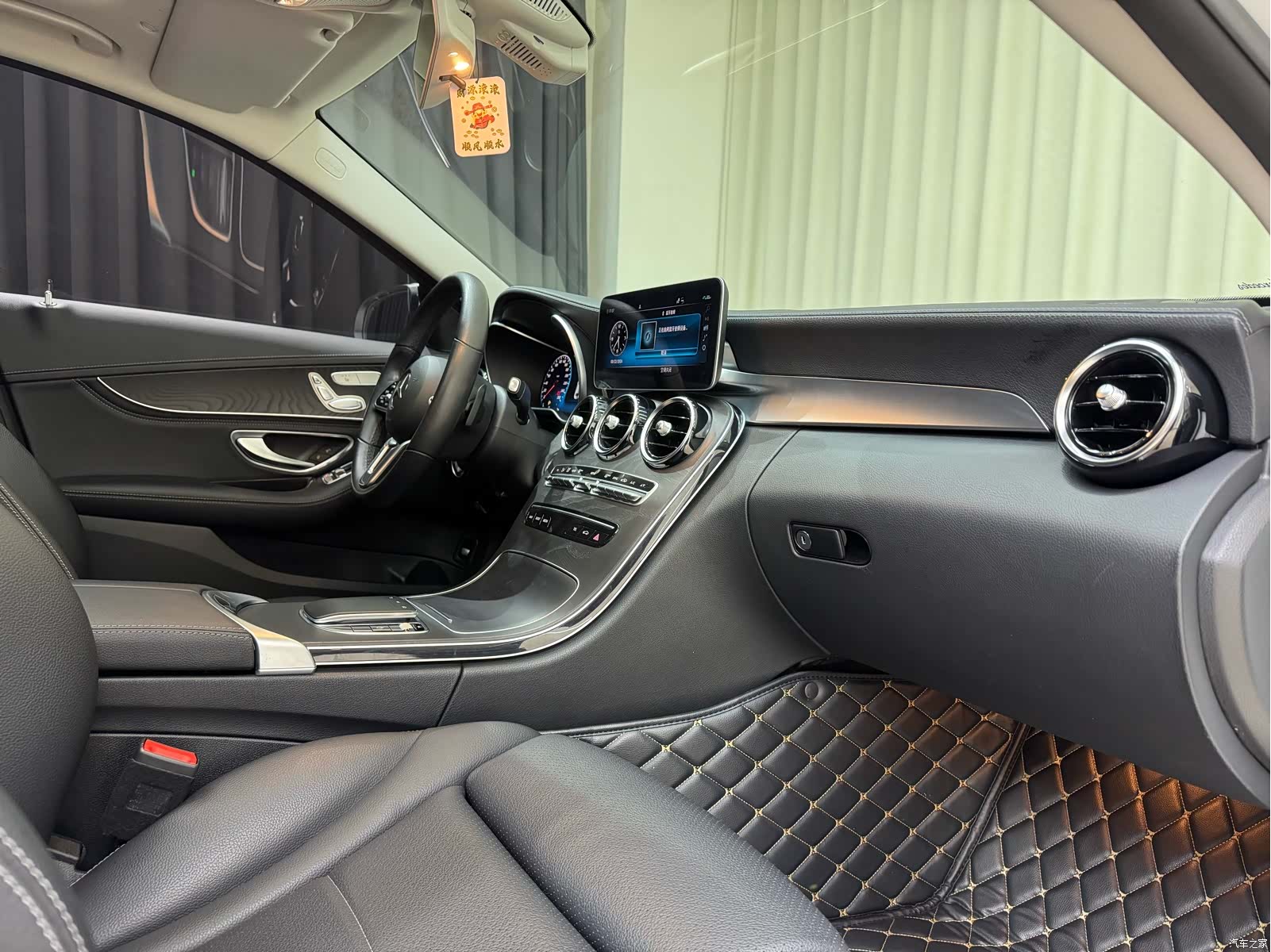 Mercedes-Benz C-Class, 2019 37