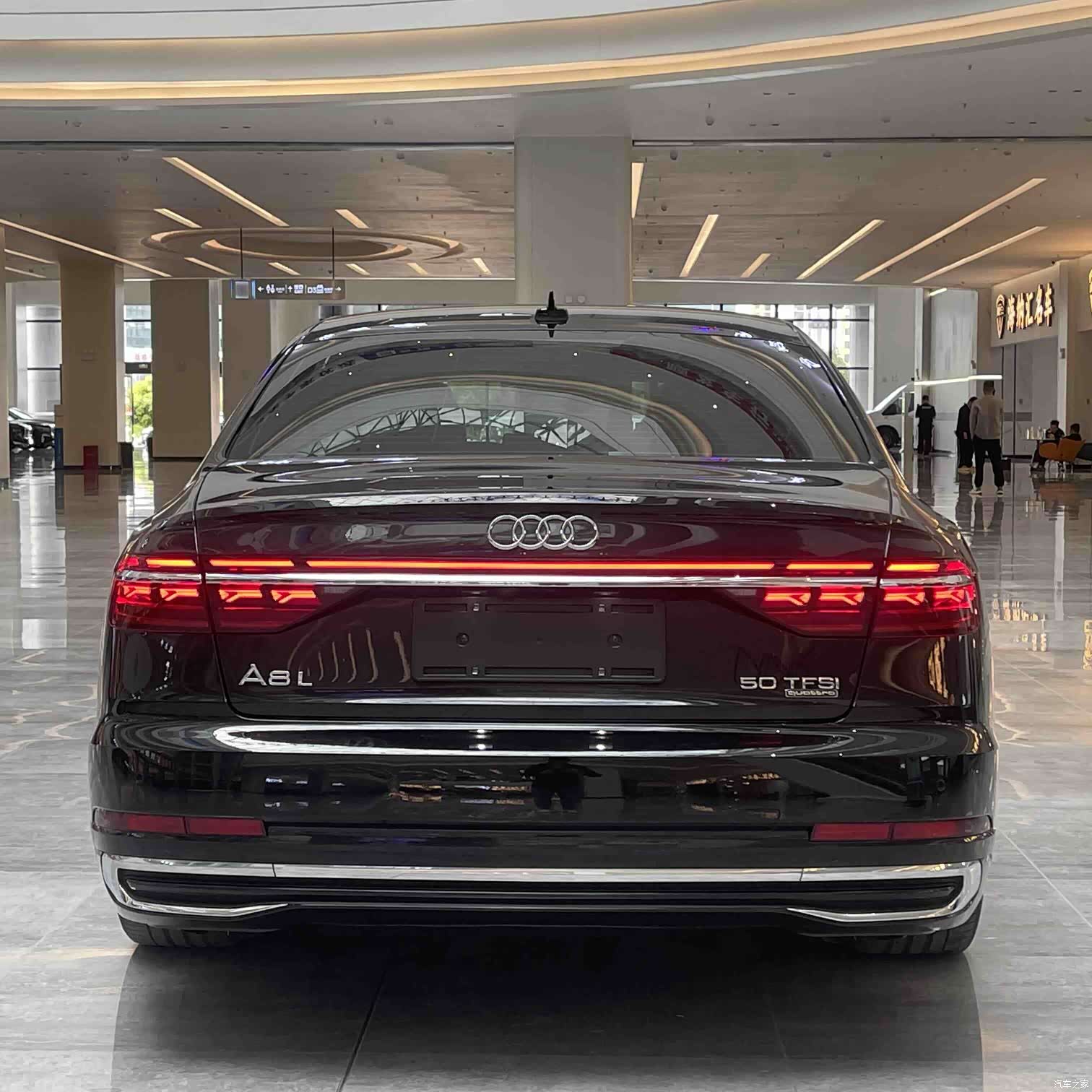 Audi A8L, 2023 4