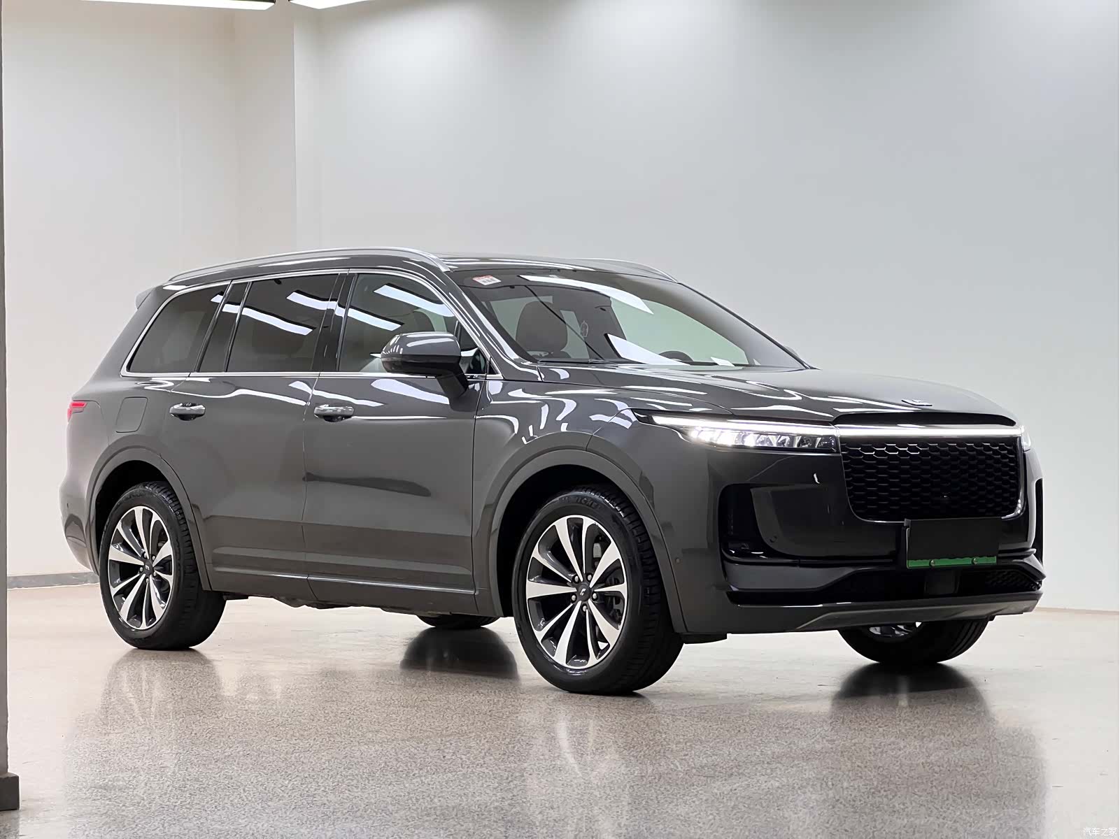 Li Auto ONE, 2023 3