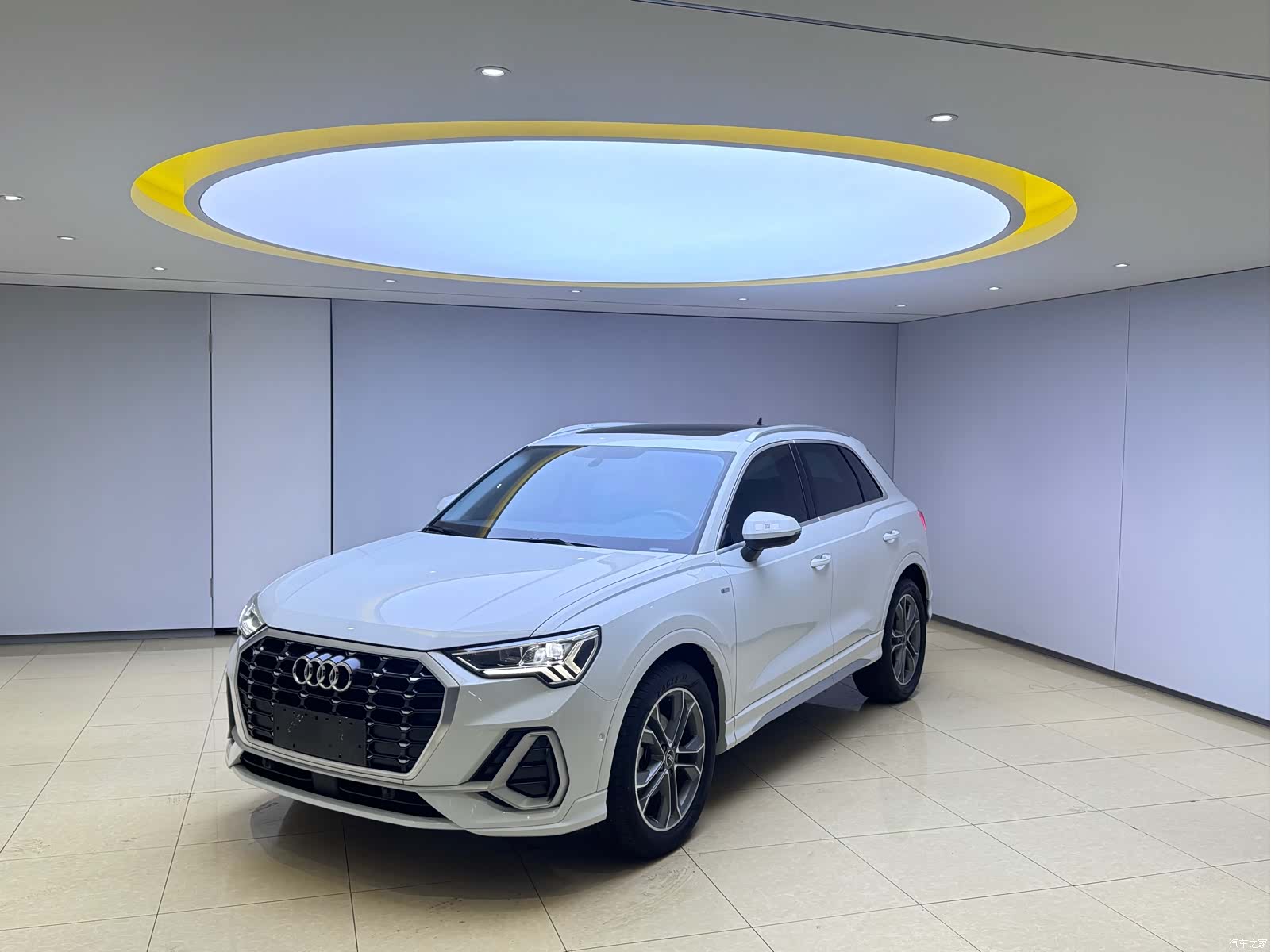 Audi Q3, 2022 1