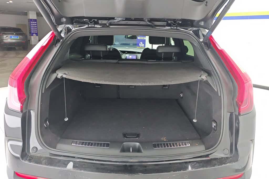 Cadillac XT4, 2021 4