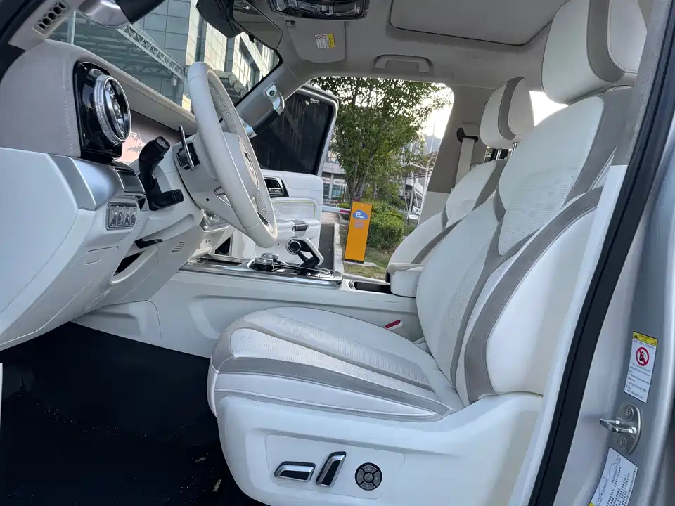 CrossBoundary Co-creation tank 300