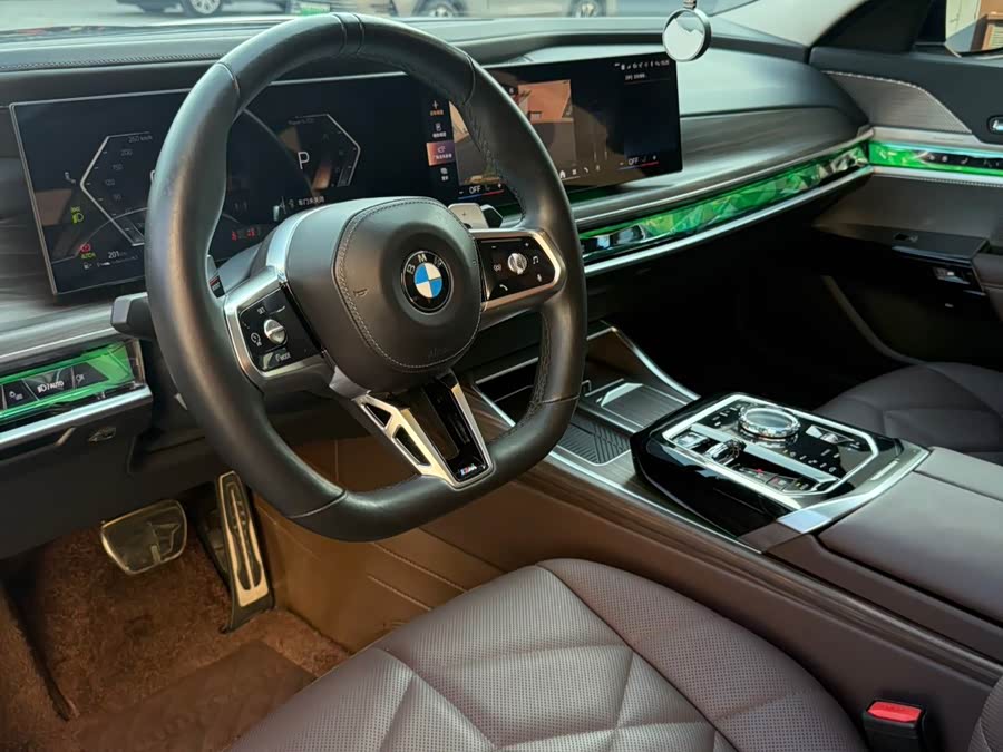 BMW 7-Series 2023, фото 4
