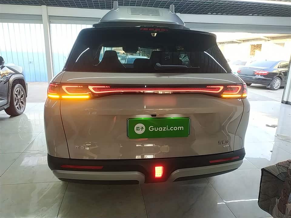 BYD Sea Lion 07 DM-i