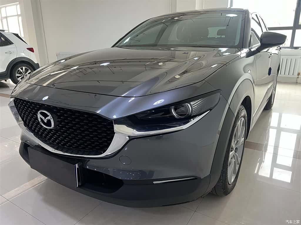 Mazda CX-30, 2022 1